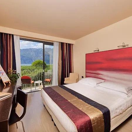 Europa Hotel 4*